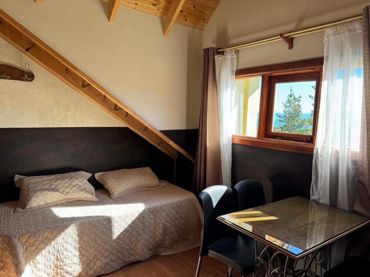 Meulen Hosteria Y Apart El Calafate Eksteriør billede